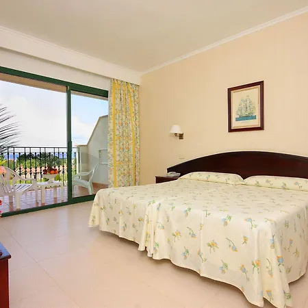 Son Bou Apartments דירה